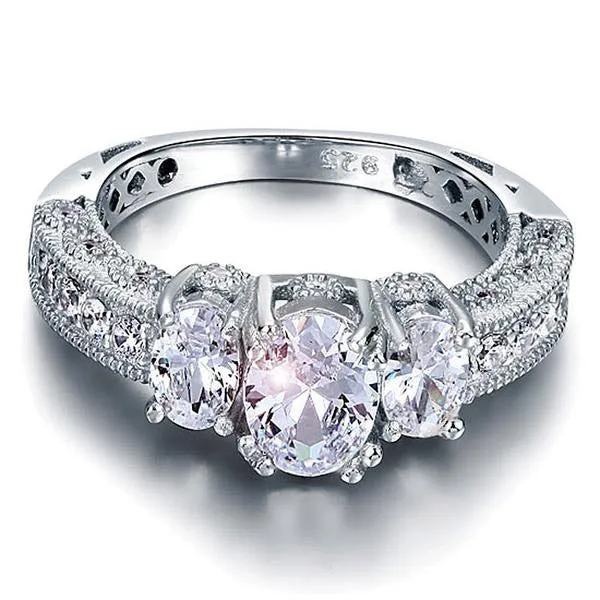 2 Carat Vintage Style Ring