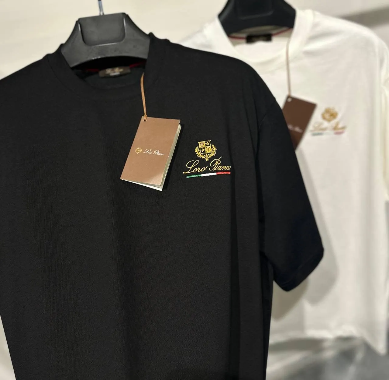 GoatLv® - Loro Piana T-Shirt 002