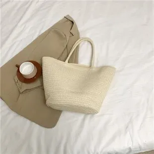 Pom Pom Straw Bag-Showtown